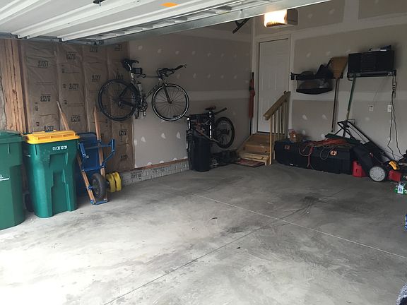 3rd image of 7968 Champaign Dr