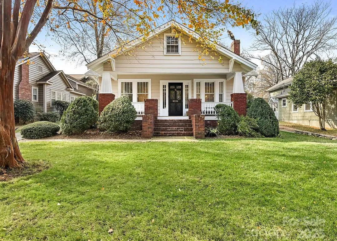 3 bed, 1465 sqft, $4,200 — Photo 1