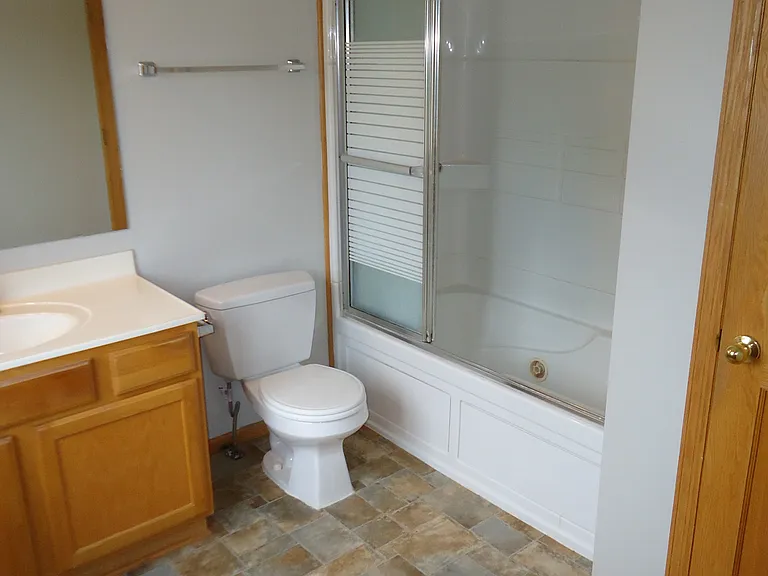 1650 Wellington Ln — Photo 13