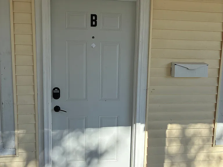 1002 W Hill St #A — Photo 16