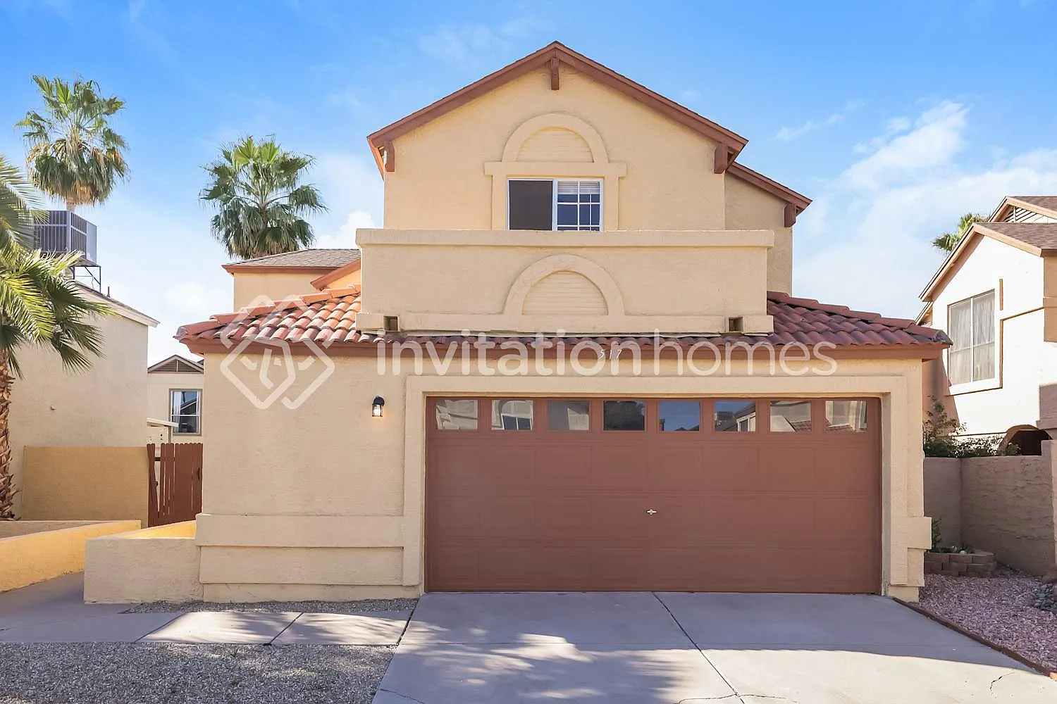 517 E Kerry Lane Phoenix, AZ 85024 — Photo 1