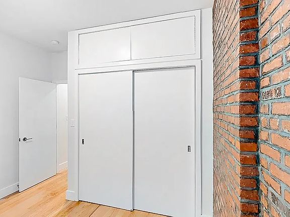 5th image of 11 Stanton St #4DA