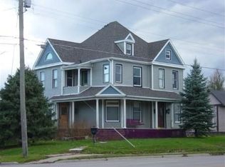 904 W Maple St, Centerville, IA 52544