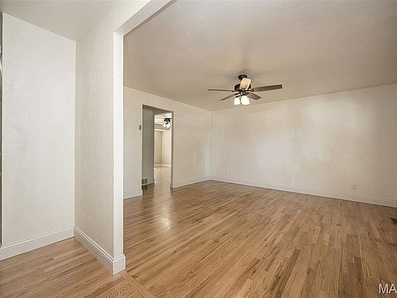 5th image of 4184 Lisieux Ln