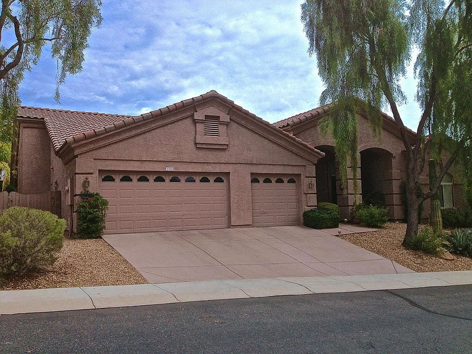 1st image of 1928 E Vista Dr