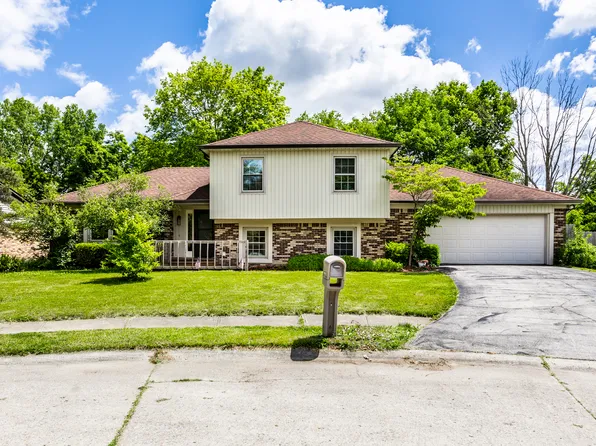 9211 Selkirk Ct, Indianapolis, IN 46260