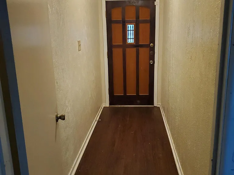 308 Kelly Ln — Photo 3