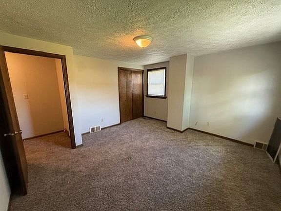 5th image of 615 Pratt St APT A