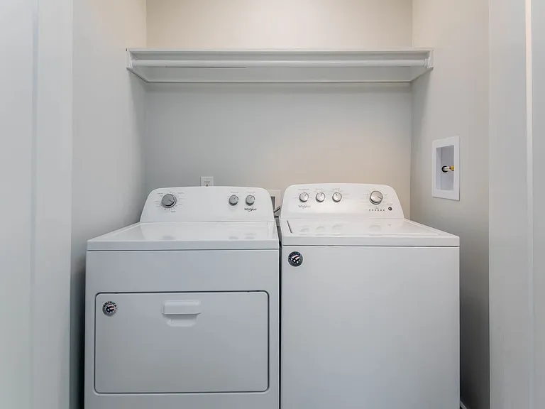 4 Unaka Ave #2 — Photo 9