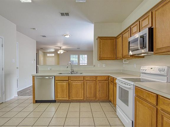3rd image of 2321 Dalhart Trl
