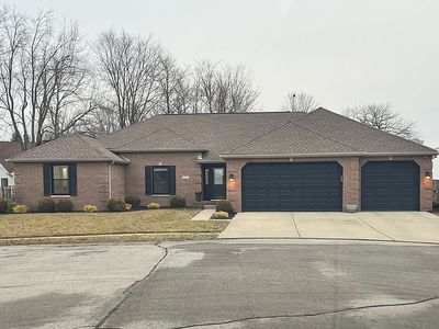 1050 Lapwing Ct, Columbus, IN, 47203