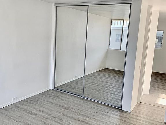 3rd image of 4851 Del Monte Ave APT 7