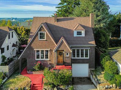 3306 E Pine Street, Seattle, WA, 98122