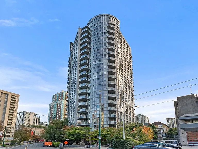 1050 Smithe St #1205 — Photo 25