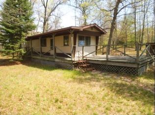 8970 Boelter Lake Dr, Almond, WI 54909