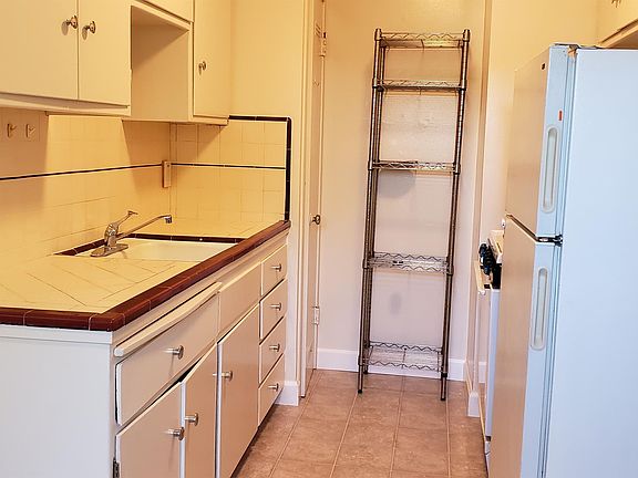 2nd image of 2140 Marlboro Ct #5