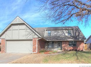 2216 W Memphis Pl, Broken Arrow, OK 74012