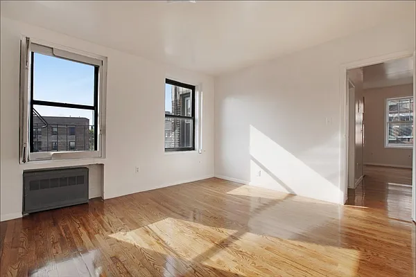 Rented by Compass | media 22