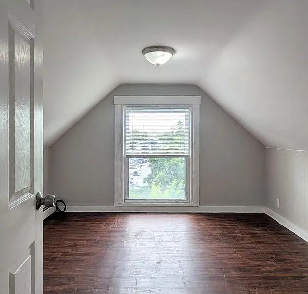 14 Cedar St — Photo 9