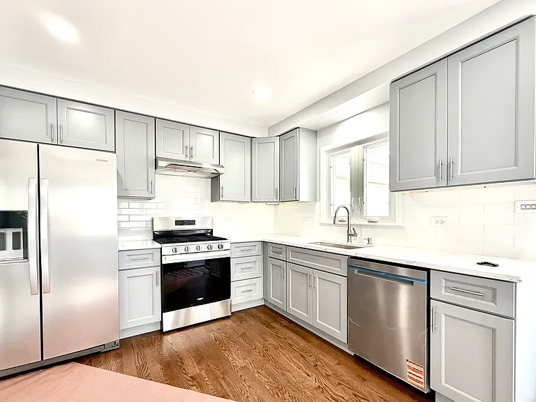 690 S Westgate Rd — Photo 3