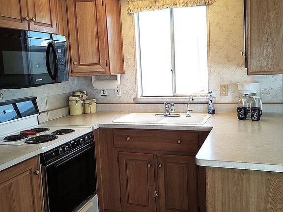 5th image of 9797 E 32nd St #643