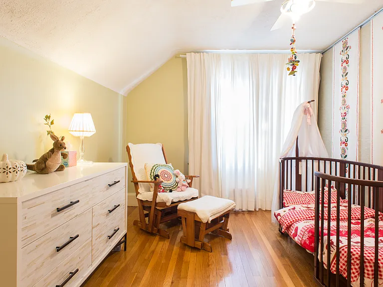 211 Common St #2 — Photo 9