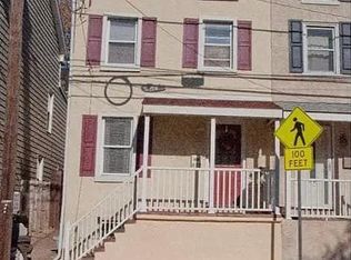 372 E Elm St, Conshohocken, PA 19428
