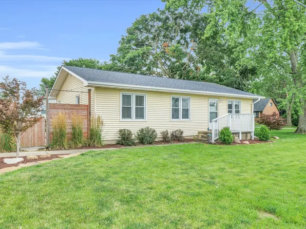 106 S Washington St, Sidney, IL 61877