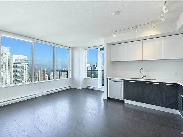 2 bed, 747 sqft, $2,800 — Photo 2