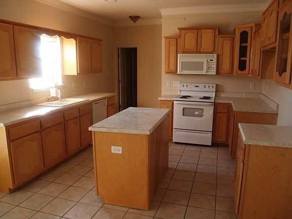 7692 Alexanders Ridge Cove, Olive Branch, MS 38654