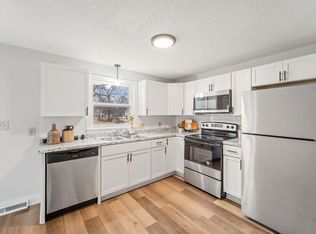 12005 Stacy Trl, Lindstrom, MN 55045