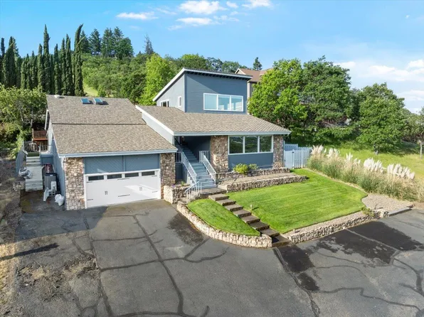 4400 Hillcrest Rd, Medford, OR 97504