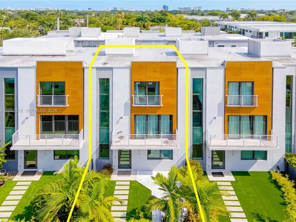 916 NE 4th St, Fort Lauderdale, FL 33301