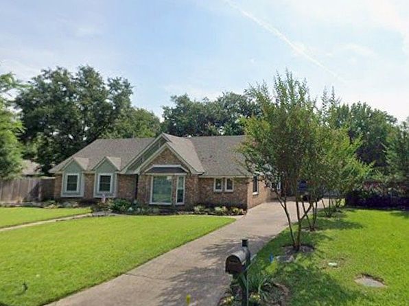 20310 Landshire Dr