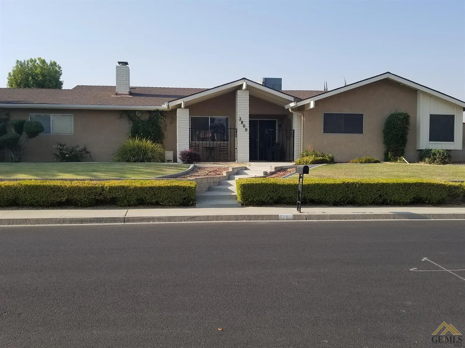 2800 Carl Ln photo 1