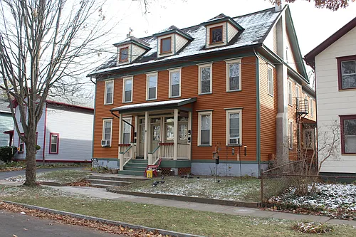 77 Hamilton St #77 Photo 1