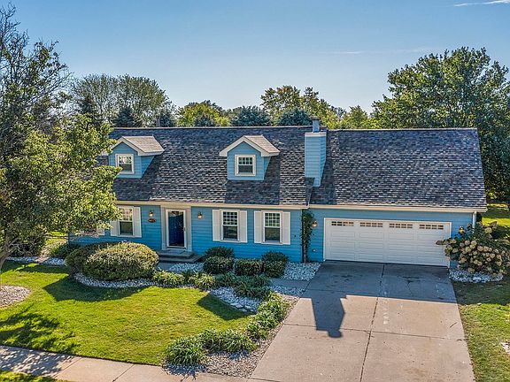 2nd image of 1077 Darwin Dr