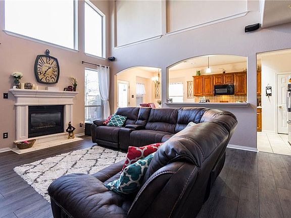 5th image of 3317 Landhope Cir