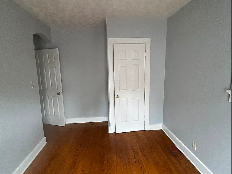 69 Waverly Ave — Photo 7