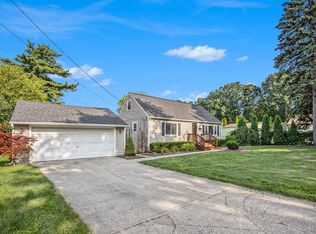 2280 Richwood Rd, Auburn Hills, MI 48326