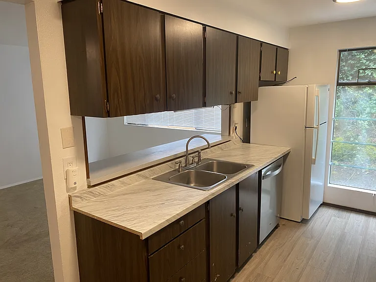 237 E Woodhill Ave #1 — Photo 7