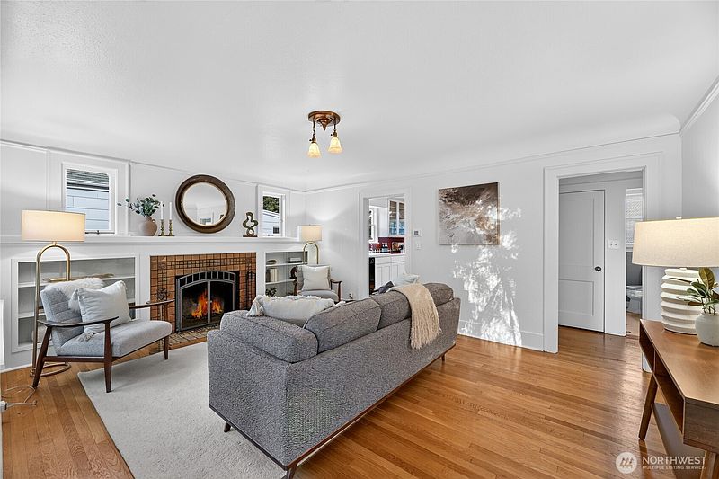 4th image of 6246 7th Avenue NW