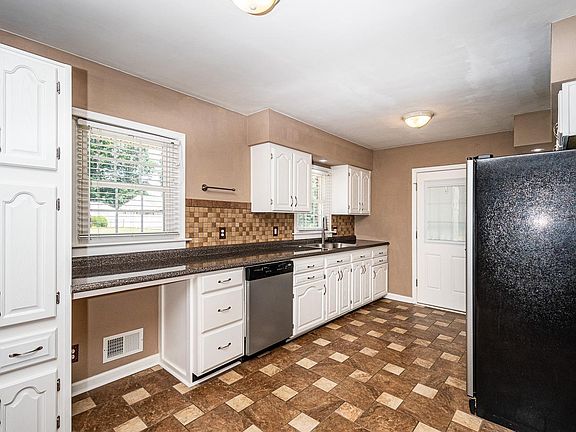 4th image of 189 Oakdale Cir Lot 22