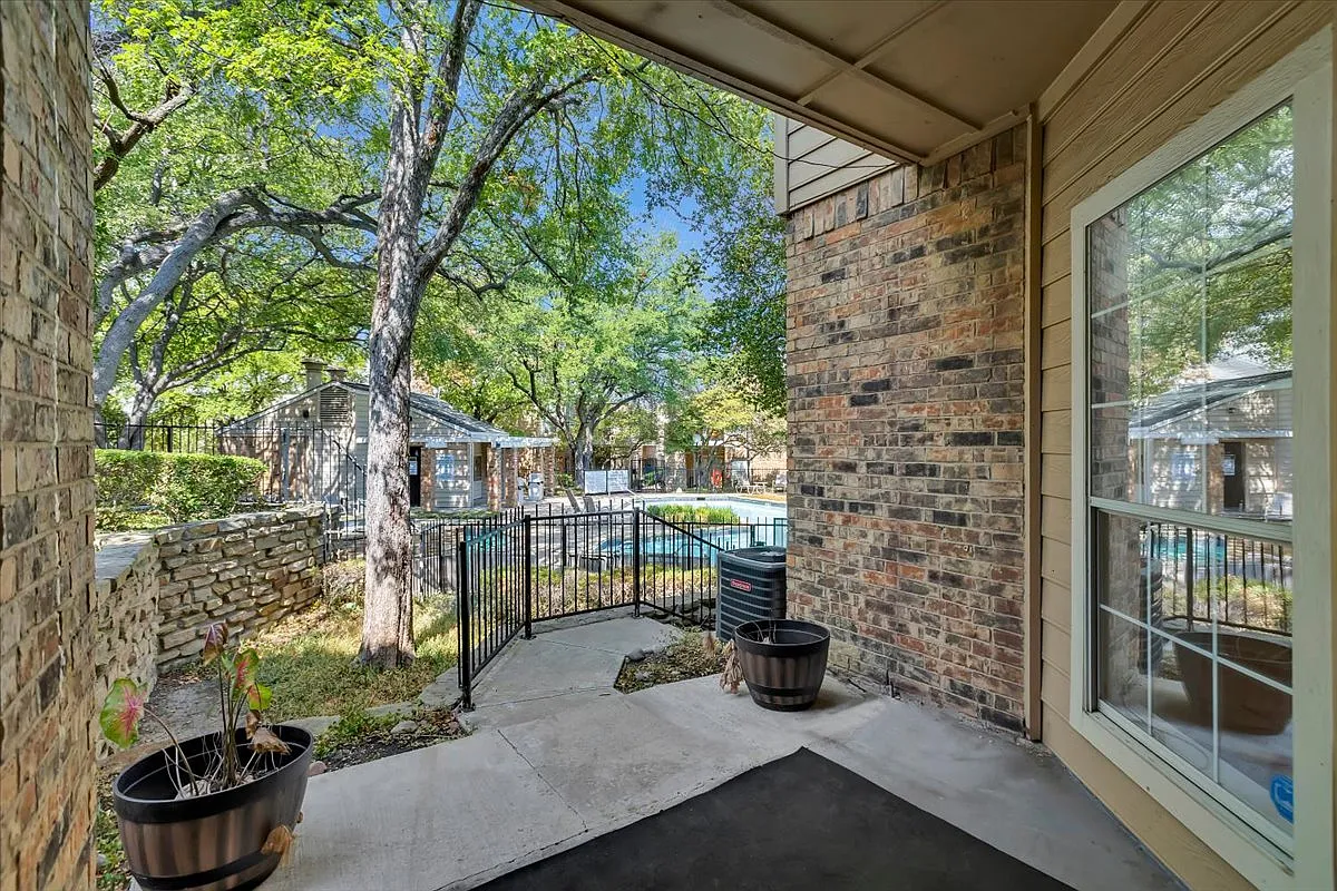 1 bed, 709 sqft, $1,475 — Photo 2