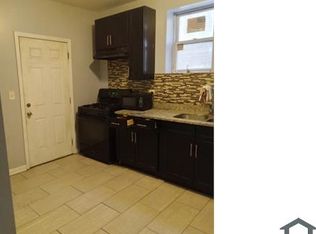 7920 S Bennett Ave #1, Chicago, IL 60617