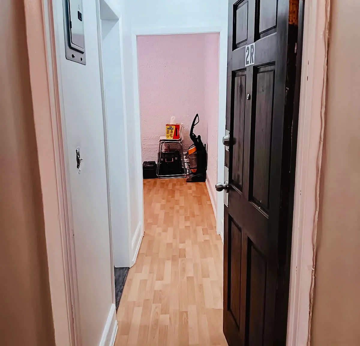 2 bed, 700 sqft, $2,700 — Photo 2