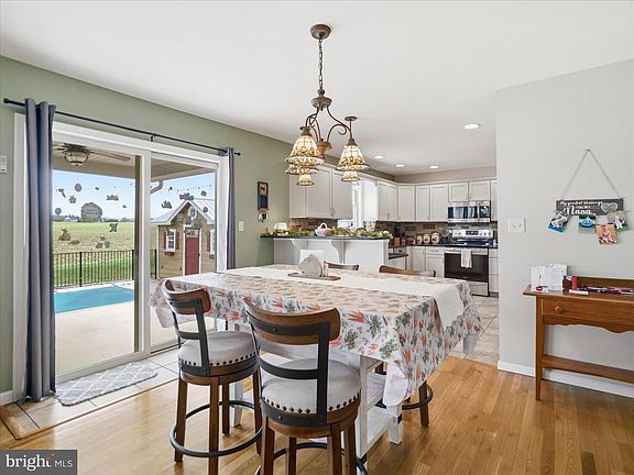 12th image of this home