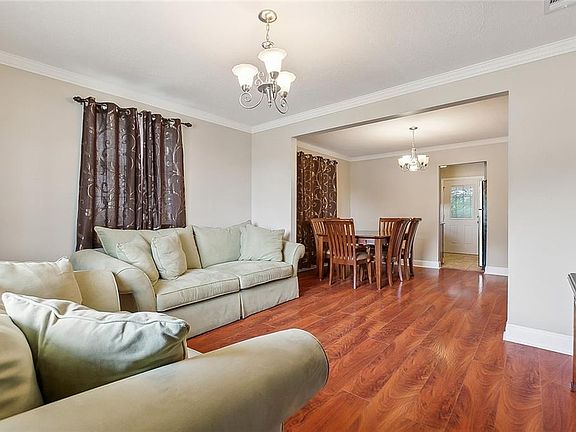 2nd image of 319 Warrington Dr