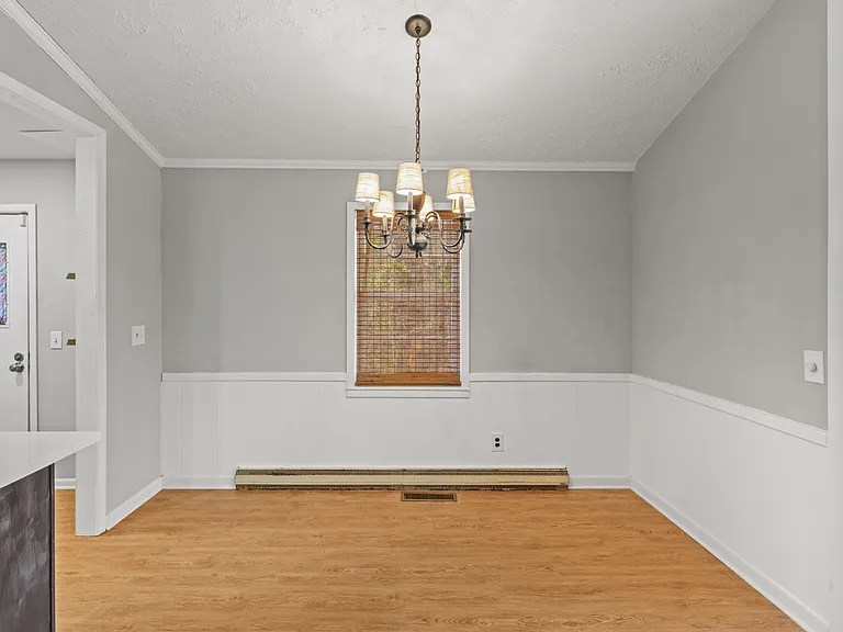 4421 Jacobs Dr — Photo 6