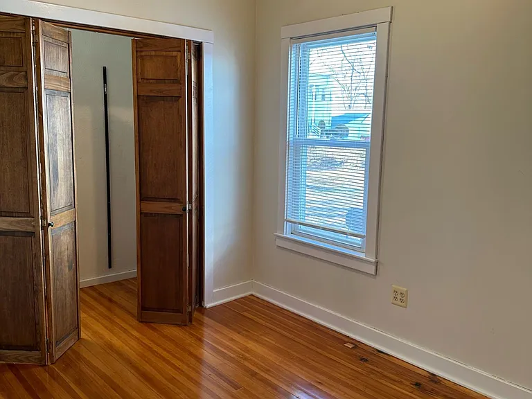 222 Clarendon St — Photo 14
